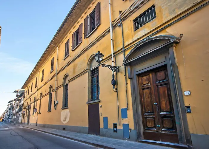 Palazzo Guelfa * Florence