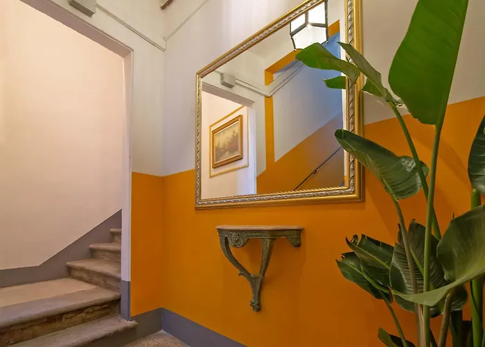 Palazzo Guelfa Florence